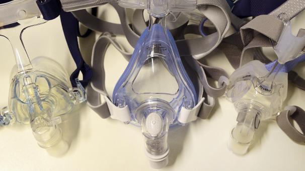 <p>Schlafmasken gibt es in verschiedenen Ausführungen.</p>