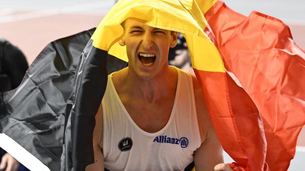 <p>Strahlender Sieger: Alexander Doom ist Hallen-Weltmeister über die 400 Meter.</p>