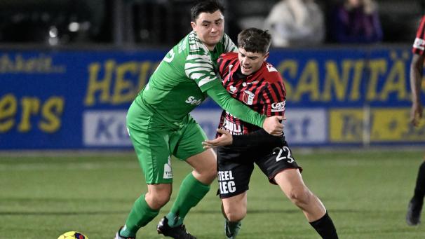 <p>Alexandre Hamoirs (links) Ausgleich kam zu spät für einen dreifachen Punktgewinn.</p>