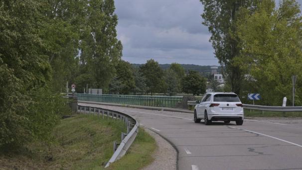 <p>Gerade ländliche Räume sind von dem Phänomen betroffen, dass oftmals Unfälle passieren, in die nur ein Fahrzeug verwickelt ist.</p>