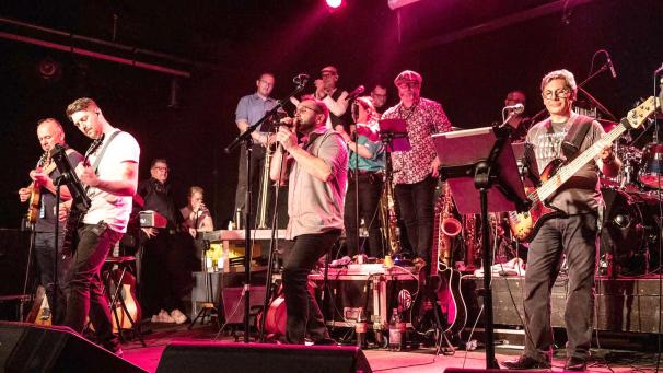 <p>Die Projektband stand bereits zwei Mal erfolgreich auf der Twilight-Bühne.</p>