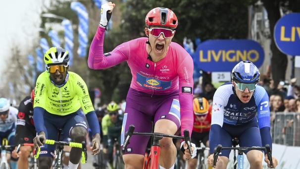 <p>Etappensieger Jonathan Milan</p>