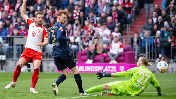 <p>Harry Kane (rechts) von München tirfft zum zwischenzeitlichen 3:1.</p>