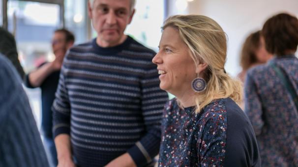 <p>Ecolo-Politiker - vorne Eupens Bürgermeisterin Claudia Niessen - und Sympathisanten trafen sich am Sonntagnachmittag zum Frühlingsfest.</p>