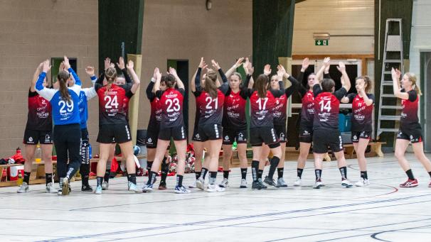 <p>Im Kampf um den Titel ist zwischen Pelt und Eynatten (hat zwei Spiele weniger absolviert) weiterhin nichts entschieden.</p>