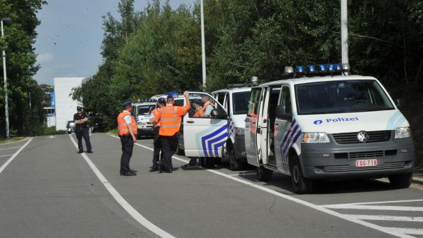 <p>Der 27-jährige Angeklagte war auf die Beamten zugerast, ohne zu bremsen.</p>