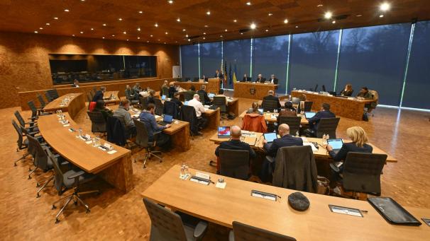 <p>Zum letzten Mal trafen sich am Mittwoch die Abgeordneten des PDG und die Regierung in dieser Legislatur.</p>