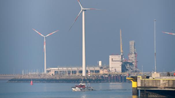 <p>Ein Blick auf das Gasterminal von Fluxys in Zeebrügge</p>