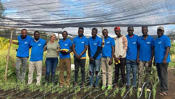 <p>Im landwirtschaftlichen Unternehmen in Mamoulé geht der Alltag normal weiter. Problematisch ist nur, dass Treibstoff und andere Materialien teilweise nicht geliefert werden können.</p>