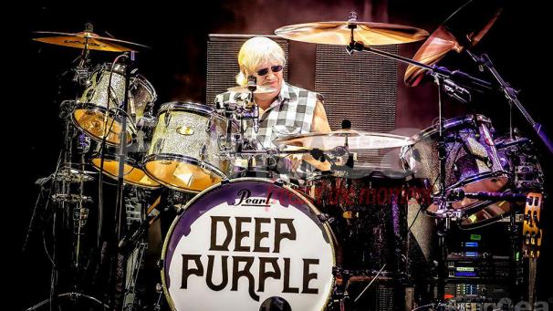 <p>Ian Paice sitzt seit der Gründung der Band am Schlagzeug.</p>