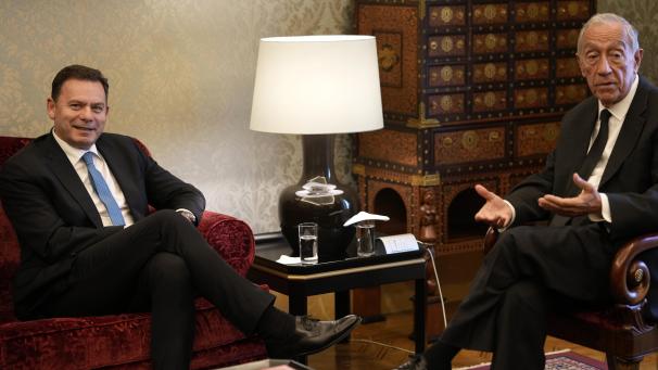 <p>Luis Montenegro (links) wurde mehrfachvom portugiesischen Präsidenten Marcelo Rebelo de Sousa (rechts)zu Konsultationen empfangen.</p>