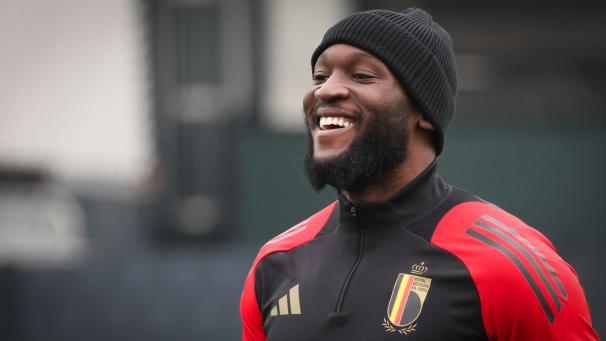 <p>Romelu Lukaku kommt gegen Irland nicht zum Einsatz, reist aber mit nach Dublin.</p>