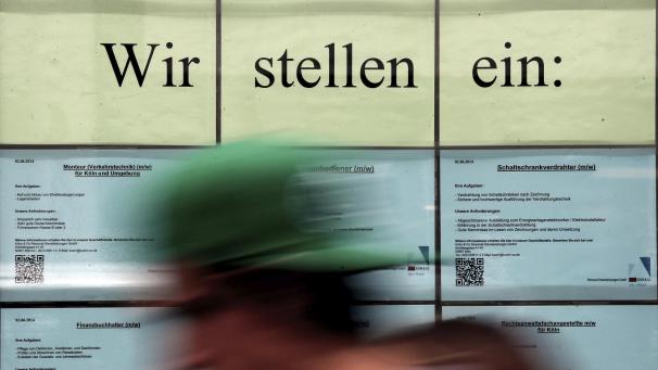 <p>Über eine Vermittlungsprämie sollen Arbeitssuchende dauerhaft in den Arbeitsmarkt integriert werden.</p>