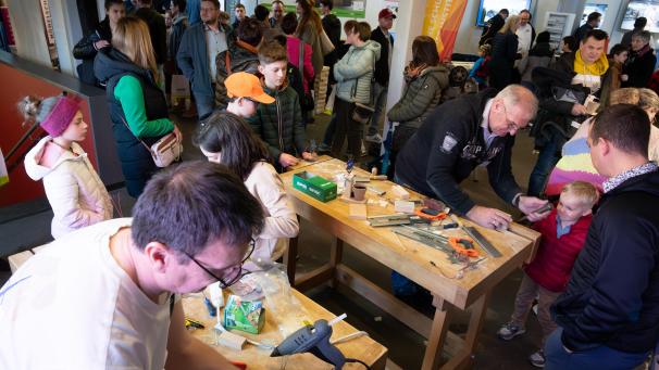 <p>Die Besucher konnten sich an den Ständen vor allem praktisch ausprobieren.</p>
