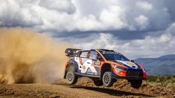 <p>Trocken und staubig war es beim Shakedown, hier Thierry Neuville.</p>