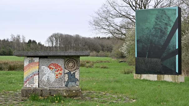 <p>Auf dem Eupener Horeb weisen Atmosphäre und der künstlerisch gestaltete Kreuzweg auf Tod und Auferstehung Christi hin.</p>