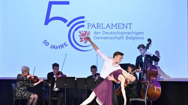 <p>Dieses Bild entstand beim Festakt zu 50 Jahren Autonomie am 23. Oktober 2023 in Eupen.</p>