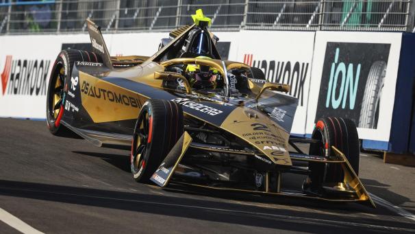 <p>Stoffel Vandoorne (DS-Penske) beim Formel E-Lauf in Tokio.</p>