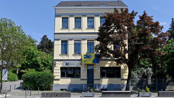 <p>Die beliebte Kultkneipe Pigalle am Eupener Werthplatz steht seit fast einem Jahr leer.</p>