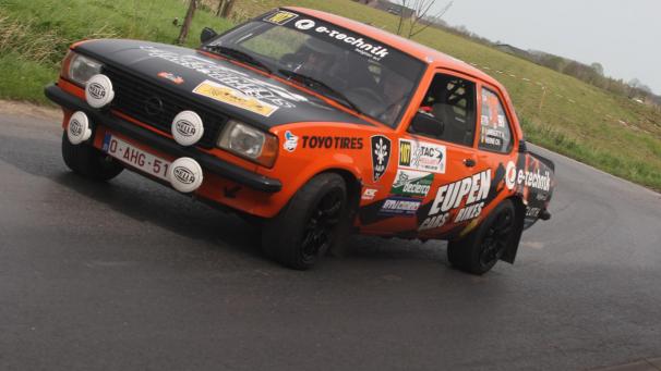 <p>Die Eupener Mannschaft Lamberty-Herné (Opel Ascona) bei der TAC Rally.</p>