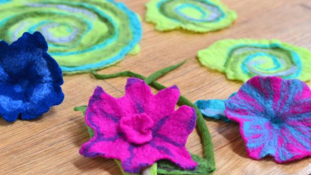 <p>Filzen ist ein Angebot bei „Kunst und Bühne“</p>