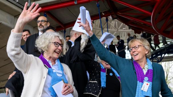 <p>Die Schweizer Klimaseniorinnen reagieren auf die Veröffentlichung des Entscheids der Grossen Kammer des Europäischen Gerichtshofs für Menschenrechte.</p>