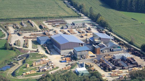 <p>Luftaufnahme der Firma Peter Müller in Möderscheid: Vor den geplanten Neubauten wird auf dem Betriebsgelände eine umfangreiche Bodensanierung vorgenommen.</p>