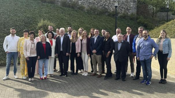 <p>Die Kandidatinnen und Kandidaten der SP für die PDG-Wahl am 9. Juni 2024.</p>