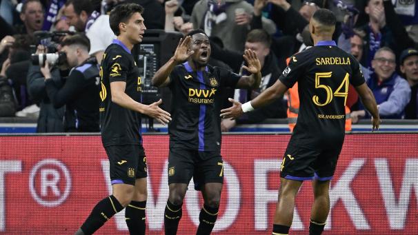 <p>Anderlechts Francis Amuzu bescherte den „Veilchen“ das 2:1.</p>