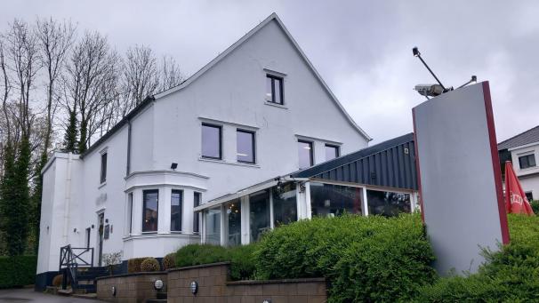 <p>Im ehemaligen Gastronomiebetrieb „Lighthouse“ wird künftig die Geschäftsstelle der AS Eupen angesiedelt sein. Der Umzug soll nach Saisonende erfolgen.</p>