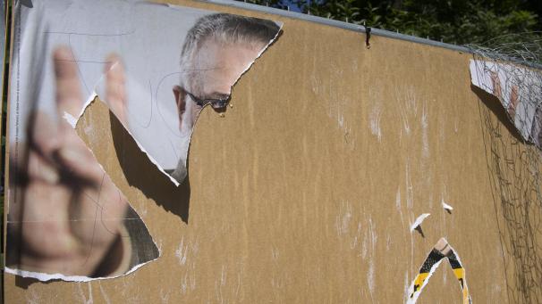 <p>Zerstörte Wahlpkate seien nicht nur schlecht für die Umwelt, sondern auch eine Gefahr für Verkehrsteilnehmer, so Schwenken.</p>