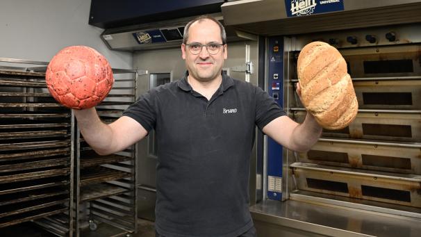 <p>Auseinanderhalten lässt sich beides nicht immer: Bruno Thevissen steht in Eynatten für Handball und seine Bäckerei. Seine Zeit beim HCER endet jedoch am Samstag.</p>