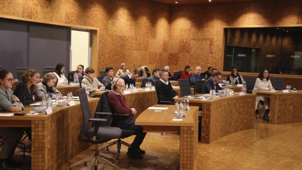 <p>2022: Bürgerversammlung überreicht Empfehlungen zur Digitalisierung.</p>