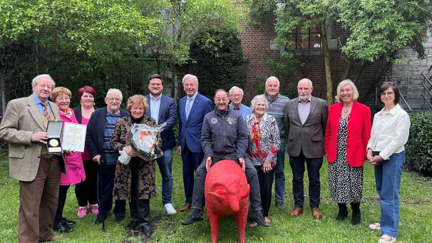 <p>Gruppenbild mit Personal</p>