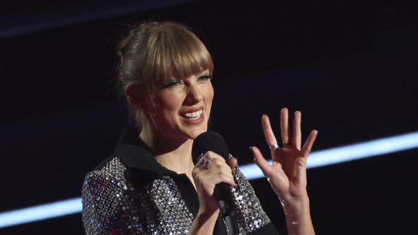 <p>Im ganzen Jahr 2023 wurde kein anderer Künstler so oft gestreamt wie Swift - 26,1 Milliarden Mal.</p>