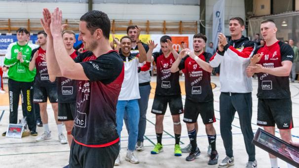 <p>Ein letzter Applaus für Benoît Neuville</p>