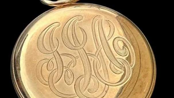 <p>Die goldene Taschenuhr eines Titanic-Passagiers hat bei einer Auktion in Großbritannien einen Rekordwert erzielt.</p>