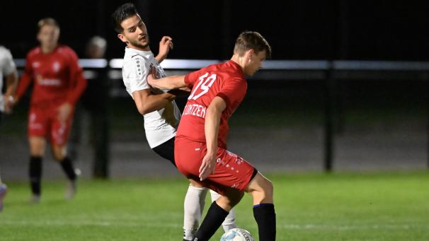 <p>Mehdy Micco (links)stürmt künftig für Eupen B.</p>