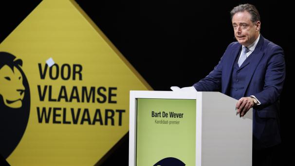 <p>N-VA-Chef De Wever beim Wahlkongress</p>