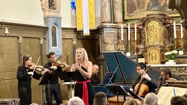 <p>Céline Scheen und Le Banquet Céleste überzeugten am Sonntagabend in Kettenis.</p>