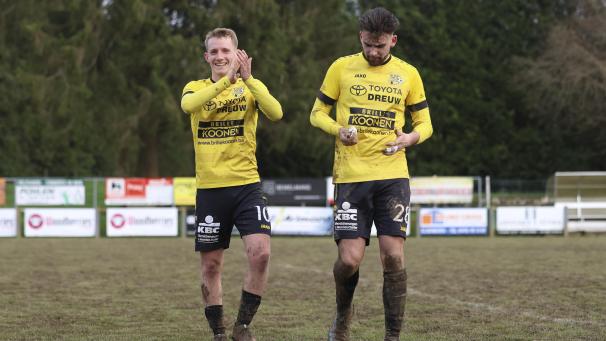 <p>Von wegen letztes Heimspiel am vergangenen Sonntag: Raeren-Eynatten (Denis Pousset und Tom Di Nicola) feiert im besten Fall den Aufstieg in die D2 Amateure vor eigener Kulisse.</p>