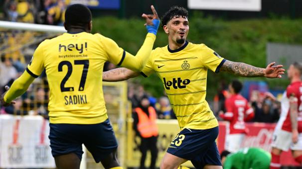 <p>Union ist wieder an der Spitze dran.</p>