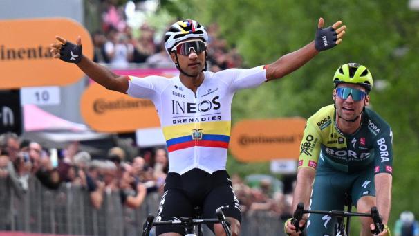 <p>Auftaktsieg: Jhonatan Narvaez (Ineos Grenadiers) holt sich die erste Etappe der Italienrundfahrt.</p>