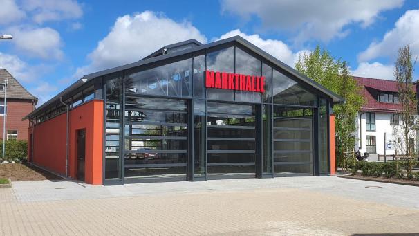 <p>Die Markthalle hat ihre Tore geöffnet.</p>