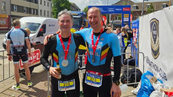 <p>Michael Kirch (rechts) gewann in der AK50 den Titel, Olivier Henz belegte Platz 18.</p>