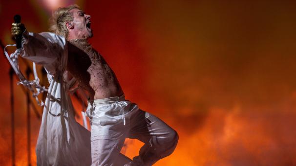 <p>Mustii aus Belgien mit dem Titel „Before the Party's Over!“ auf der Bühne des Eurovision Song Contest (ESC) 2024 bei den Proben für das zweite Halbfinale am Donnerstag.</p>