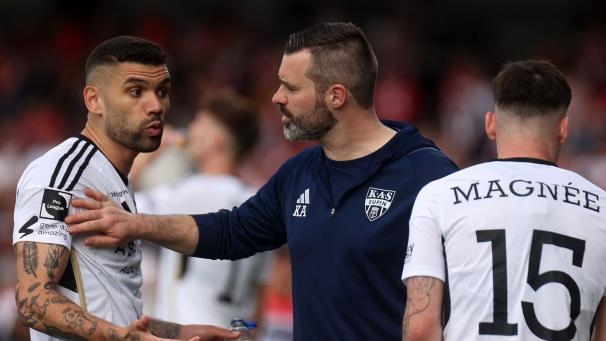 <p>Für Victor Palsson (links) ist die Saison verletzungsbedingt bereits beendet.</p>