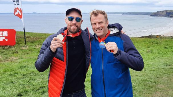 <p>Gut zu Fuß: Manu Ordonez und Daniel Baltus.</p>