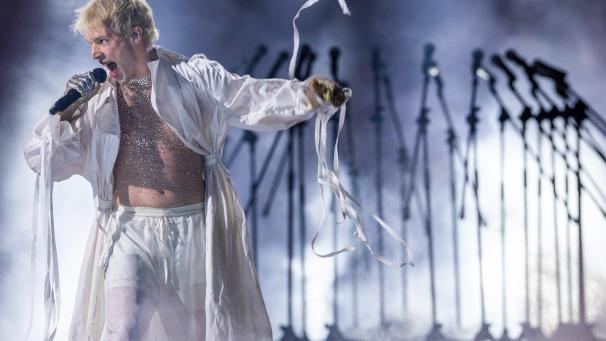<p>Mustii auf der Bühne des Eurovision Song Contest (ESC) 2024 im zweiten Halbfinale in der Malmö Arena.</p>