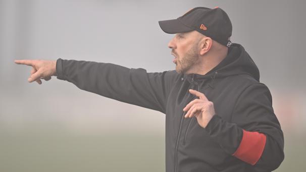 <p>Steve Paquay und seine Weywertzer betreten im Moment den Platz, ohne die konkrete Bedeutung ihrer Partien zu kennen.</p>